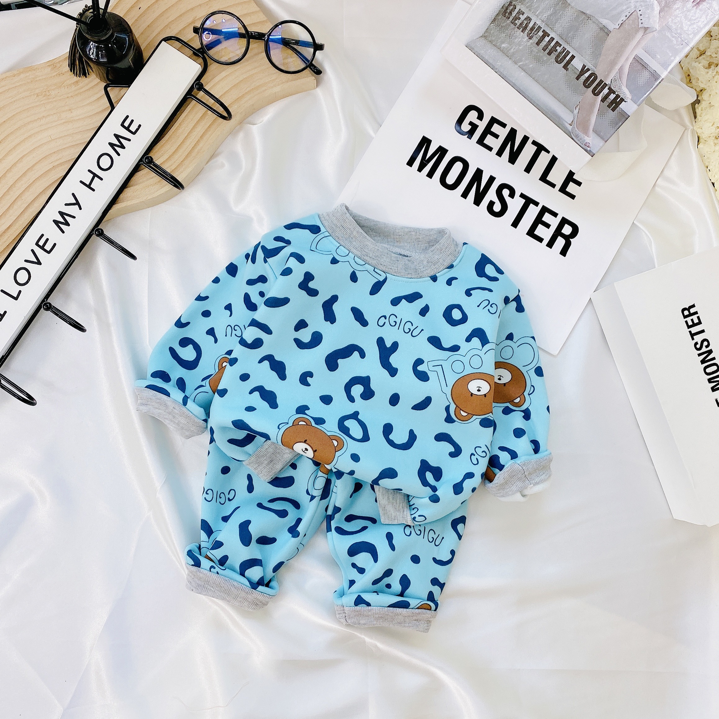 Bộ nỉ lót lông cho bé trai, bé gái sơ sinh 3-13kg, chui đầu