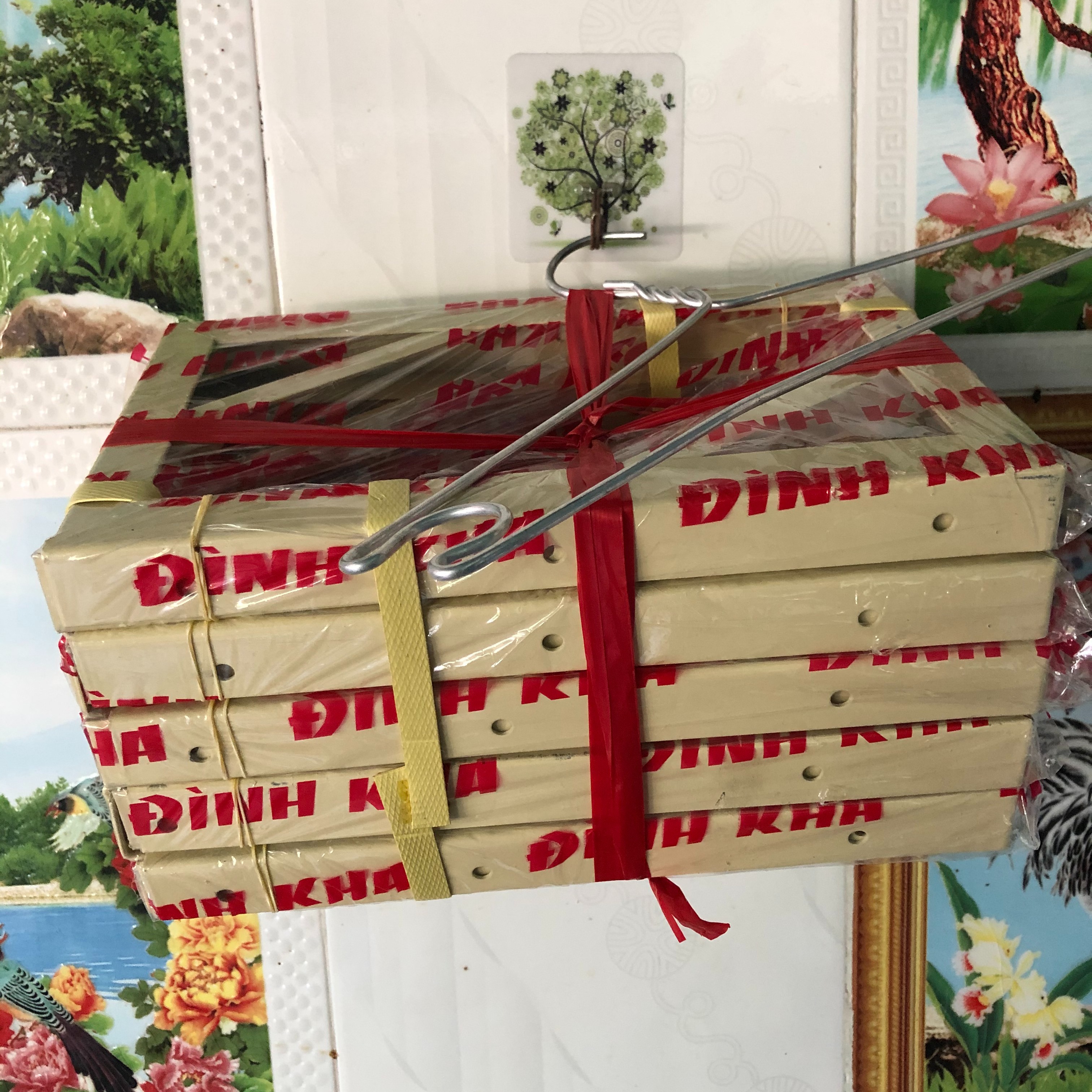 Móc dán tường,móc dán tường siêu dính,móc dán 3D dễ thương ( gồm 10 miếng )