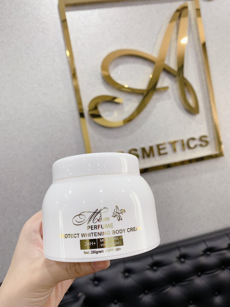 Kem body mềm nước hoa 250gr Phương Anh