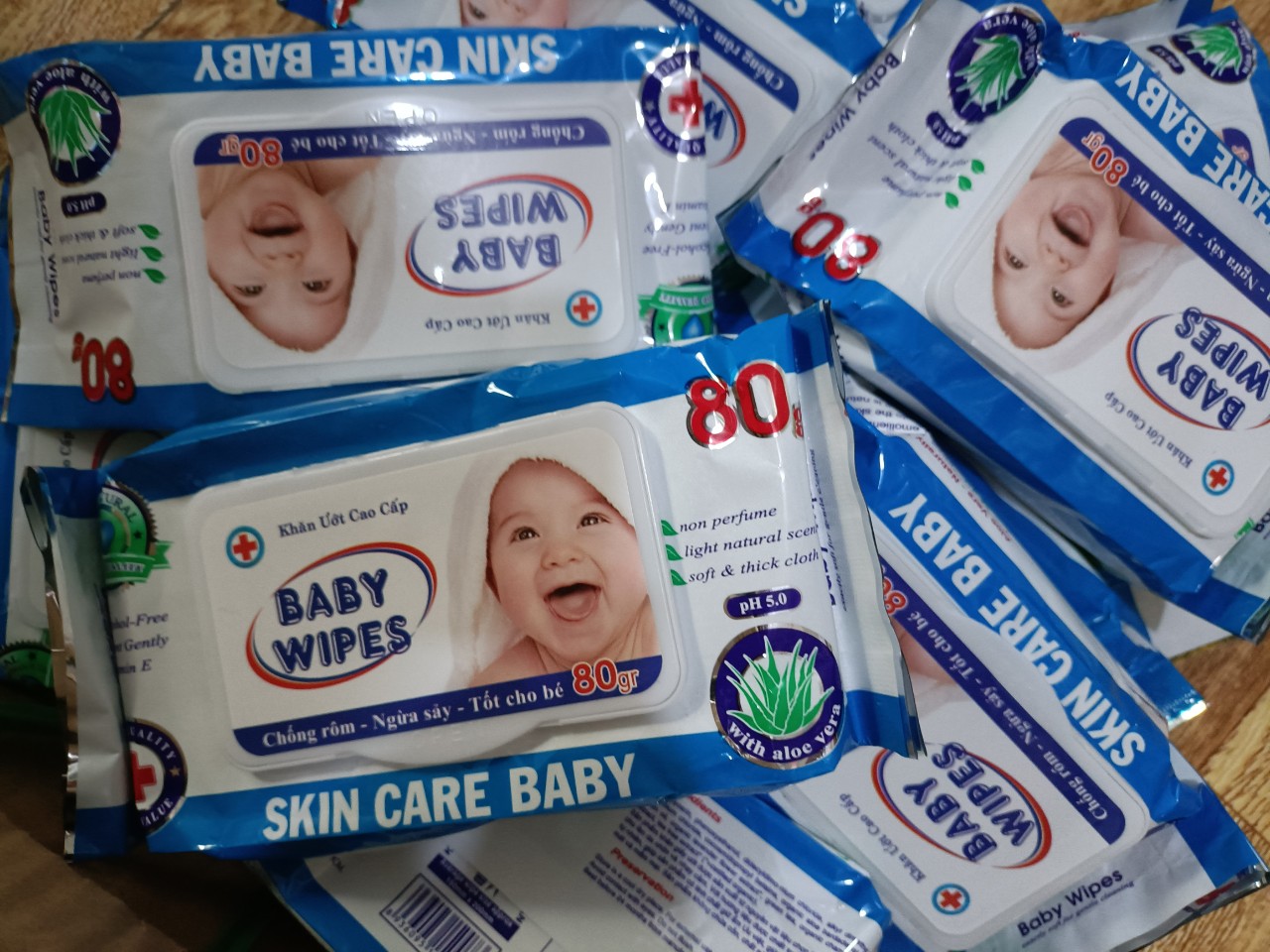 [HCM] combo 20 gói khăn ướt.