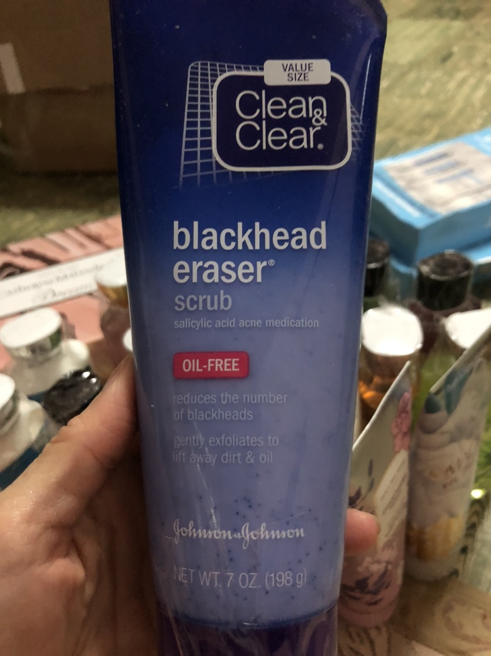 Clean & Clear Blackhead Eraser Scrub