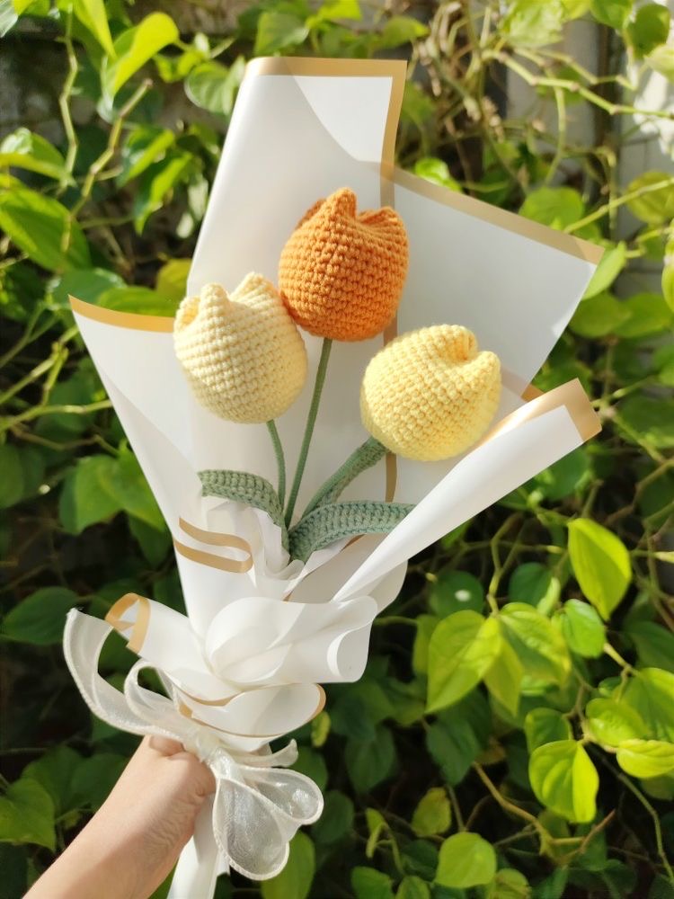 Hoa Tulip đan len lẻ 1 bông