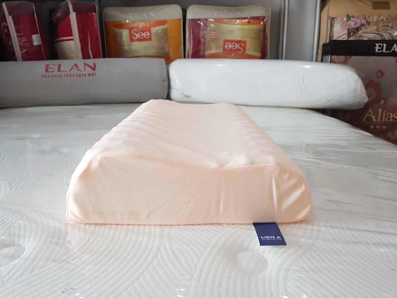 Gối Cao Su Massage Liên Á Convoluted 38x60x12cm