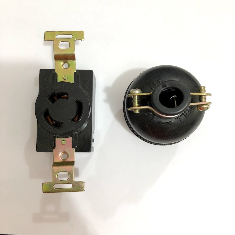 Phích cắm 3 cực, Phích cắm 3 chấu
