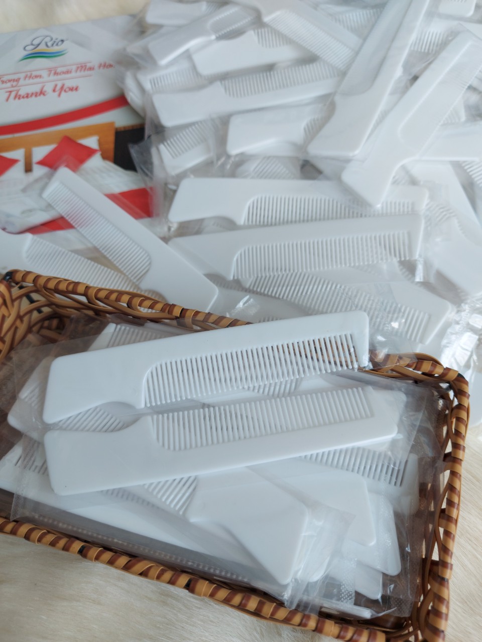 Lược (Bán lẻ) Lược chải tóc cho bé, lược mang đi du lịch, lược khách sạn