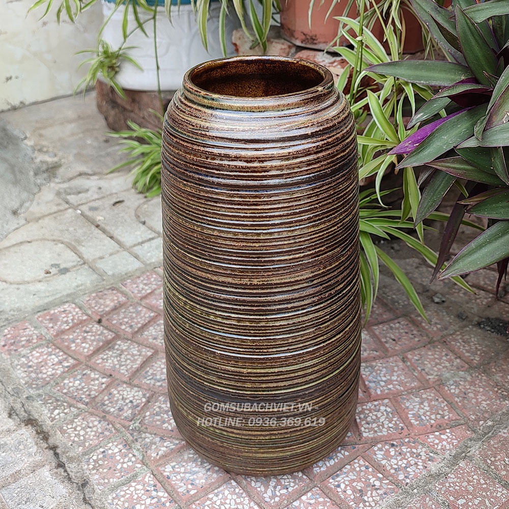 Bình hoa gốm sứ bát tràng kiểu dáng Bom
