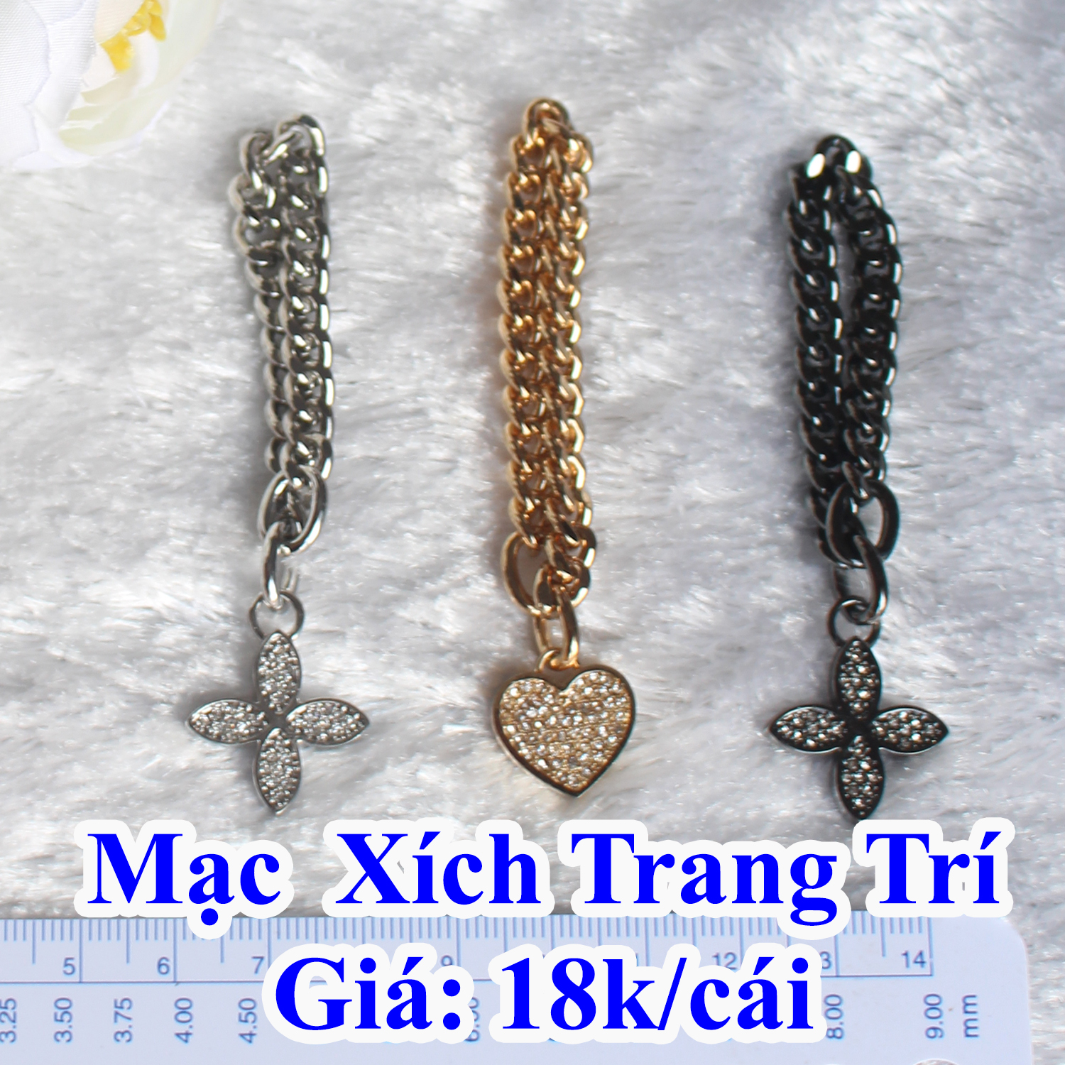 Mạc xích trang trí làm túi xách