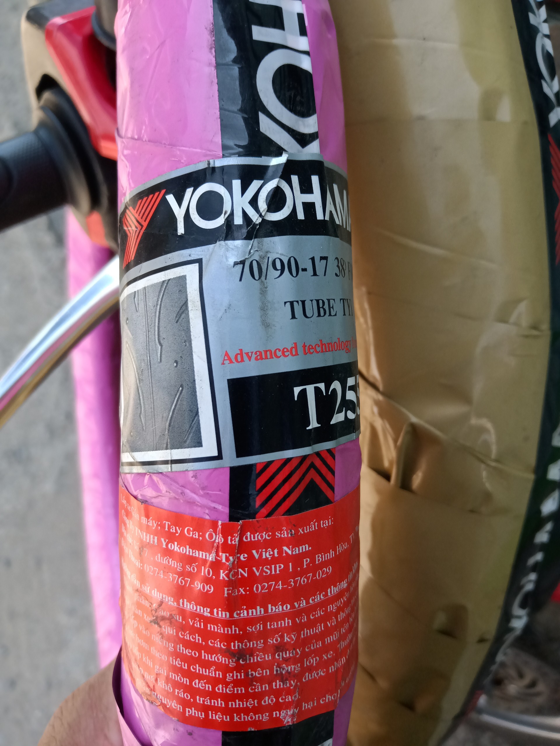 Lốp xe máy YOKOHAMA 70/90-17 dùng săm