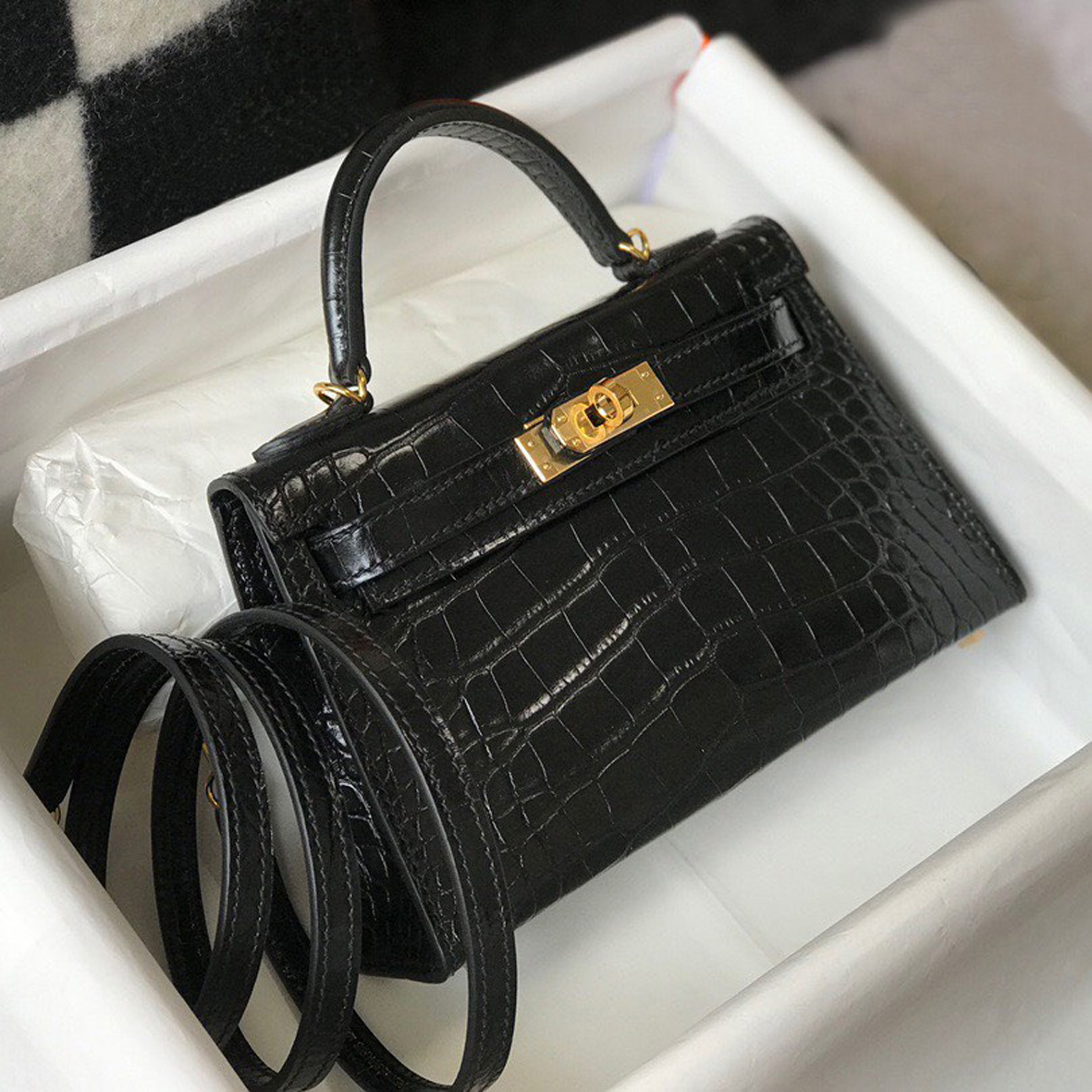 Túi H.M Da Rắn Full Box ( mã HMRB150 )