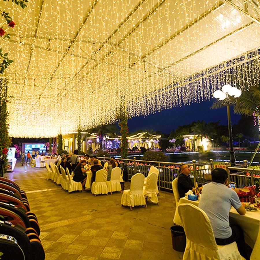 Đèn rèm mành mưa led rủ mành đèn led thả mành trang trí ngoài trời trang trí sự kiện nhà cửa sảnh quán cafe