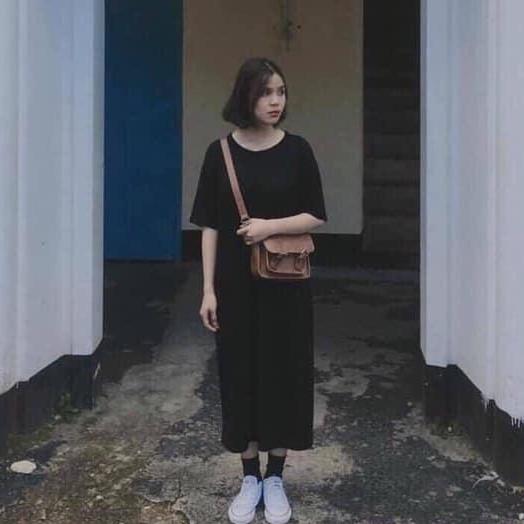 Đầm Đen Suông Basic
