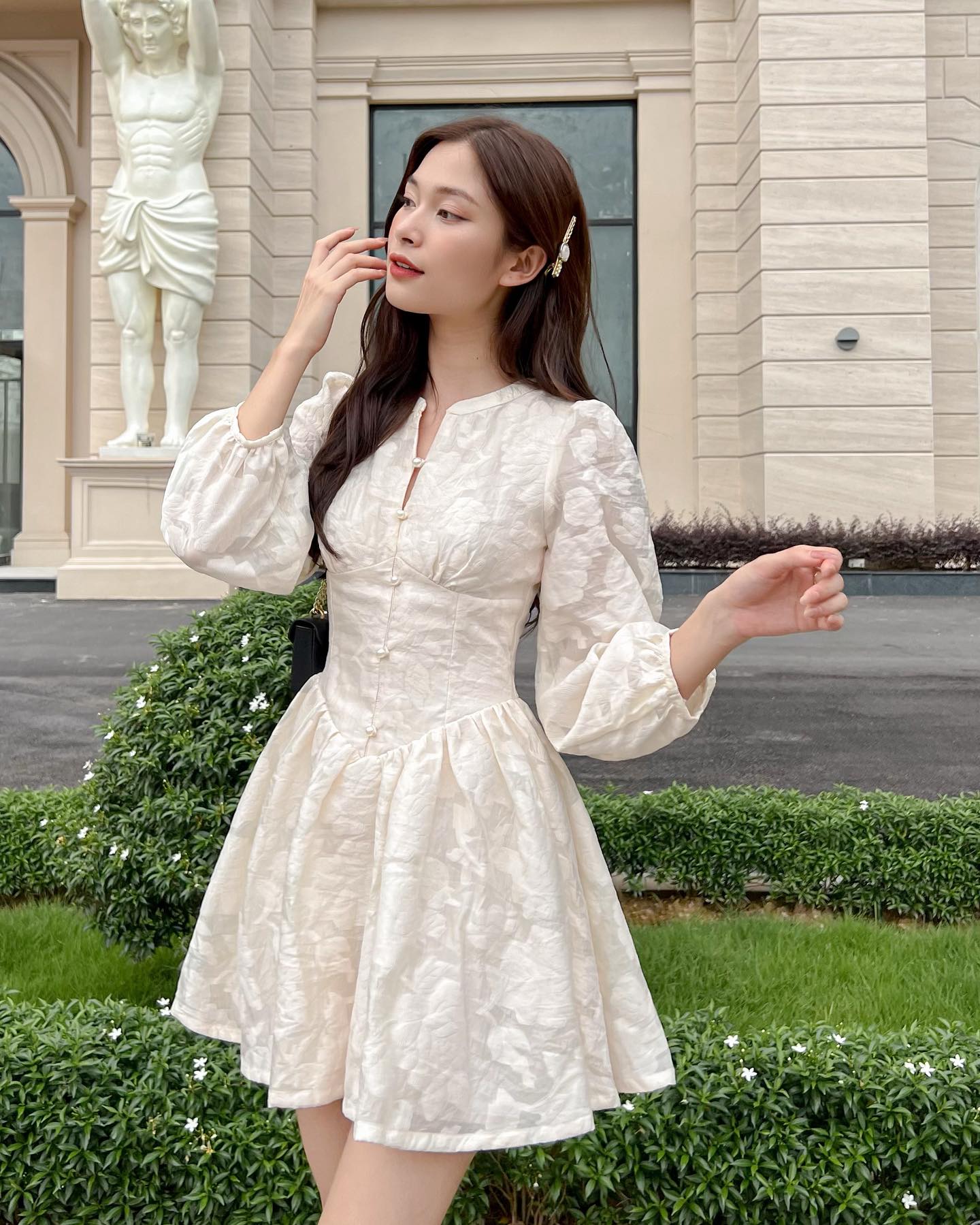 Đầm ROLINA - Đầm cổ trụ tay dài