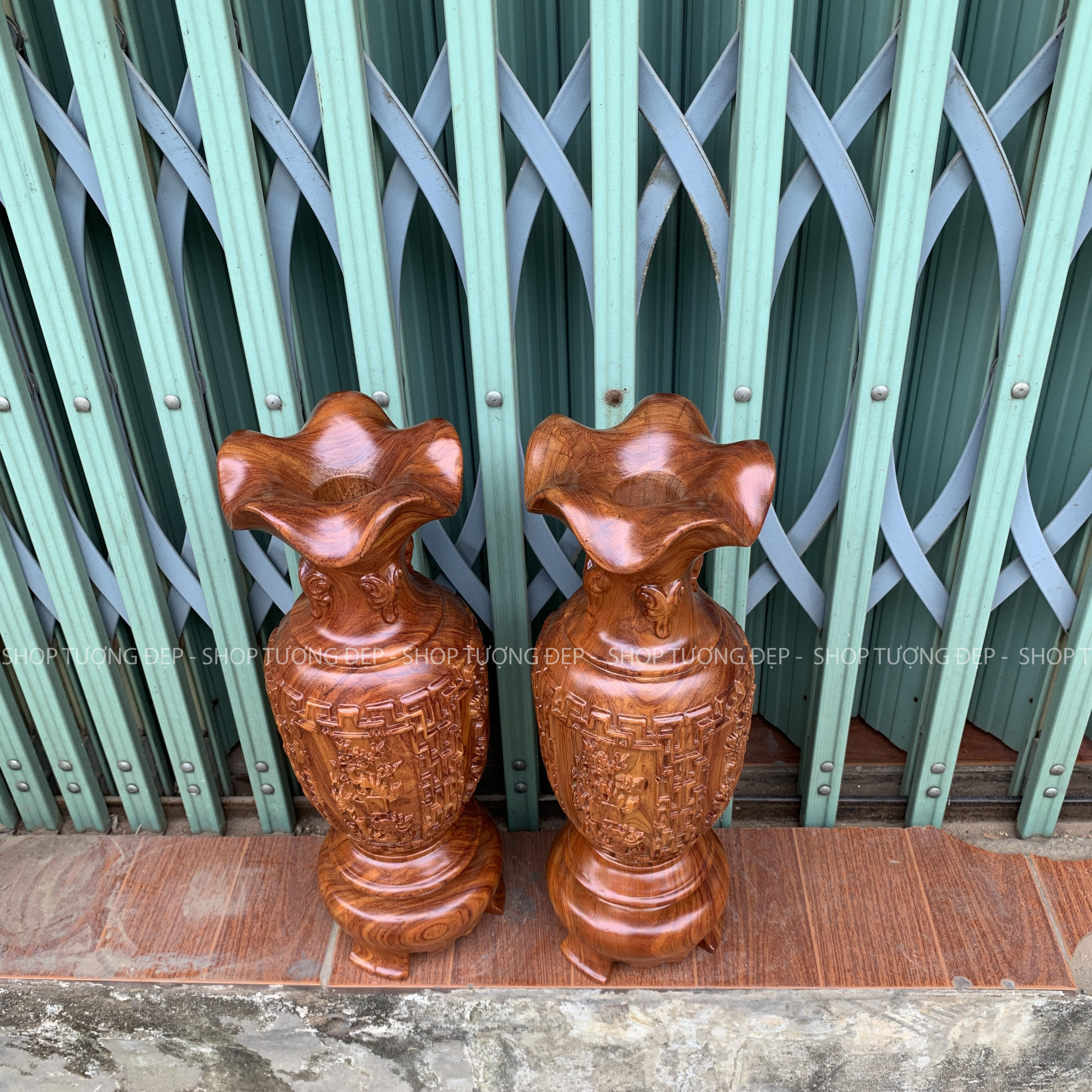 Lộc bình gỗ hương đục tứ quý ( cao 40 đường kính 14 - mẫu trơn)