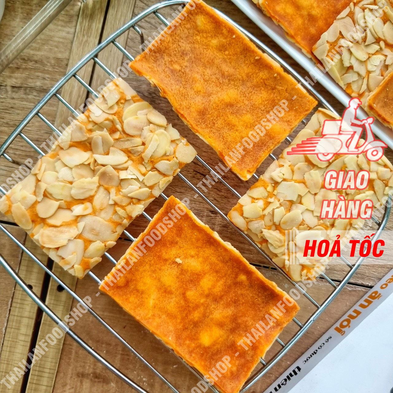 Bánh Ngói Hạnh Nhân Trứng Muối - Lon 300gr