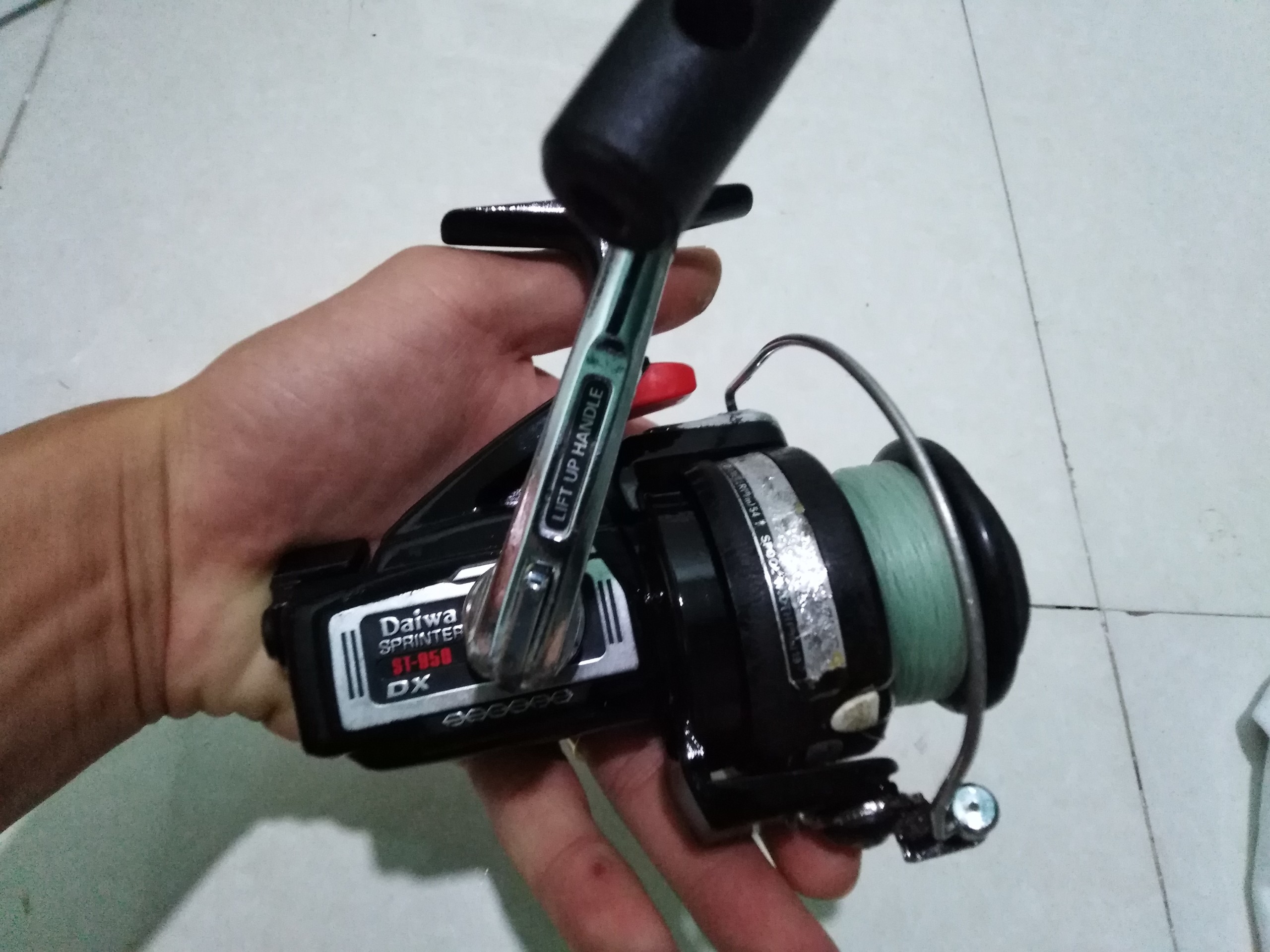 Máy câu nhật bãi Daiwa ST950DX 5000