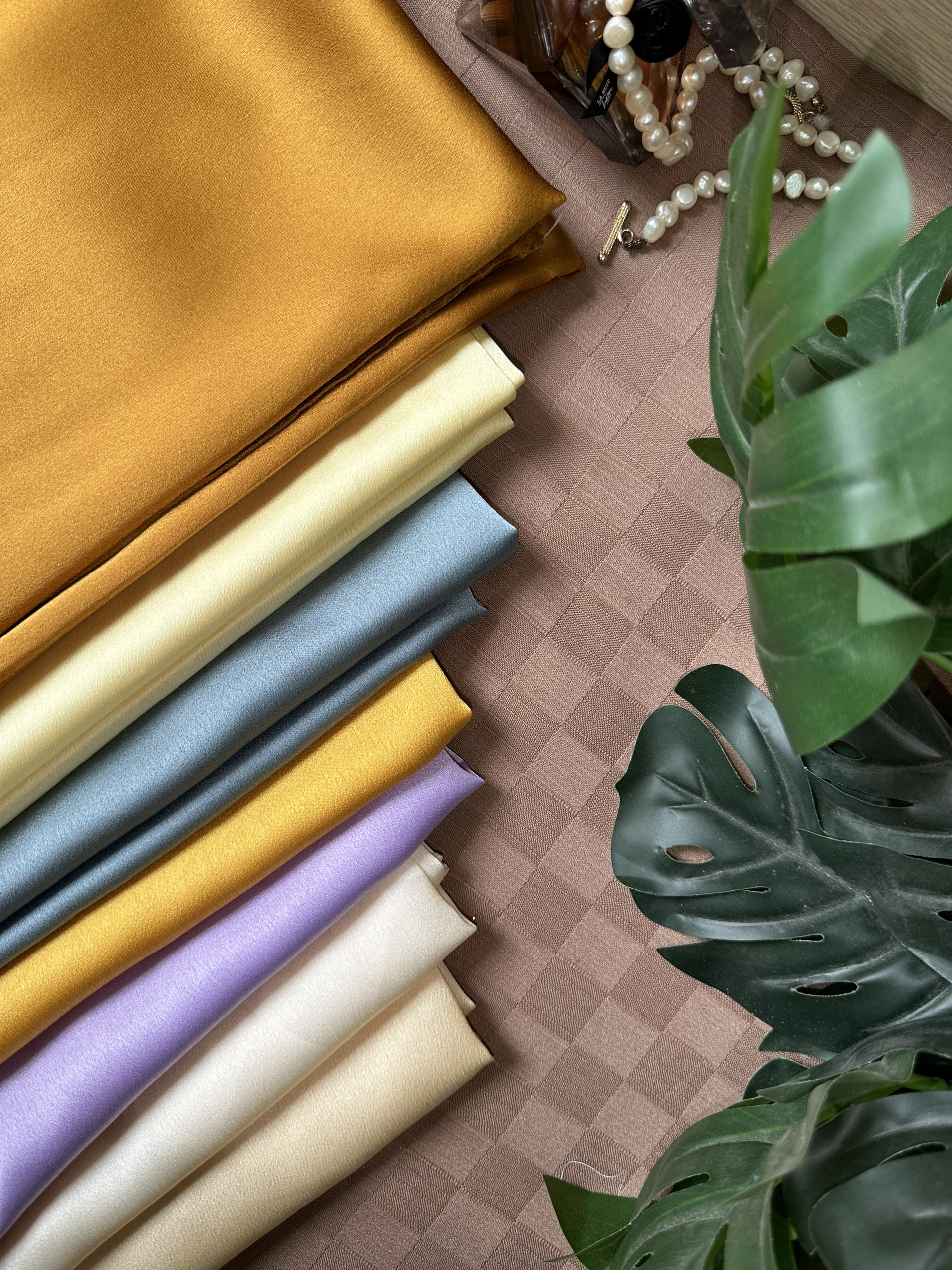 [Naki Fabric] High Quality Stretchy and Soft Silk Satin Fabric, 1.5m Size
