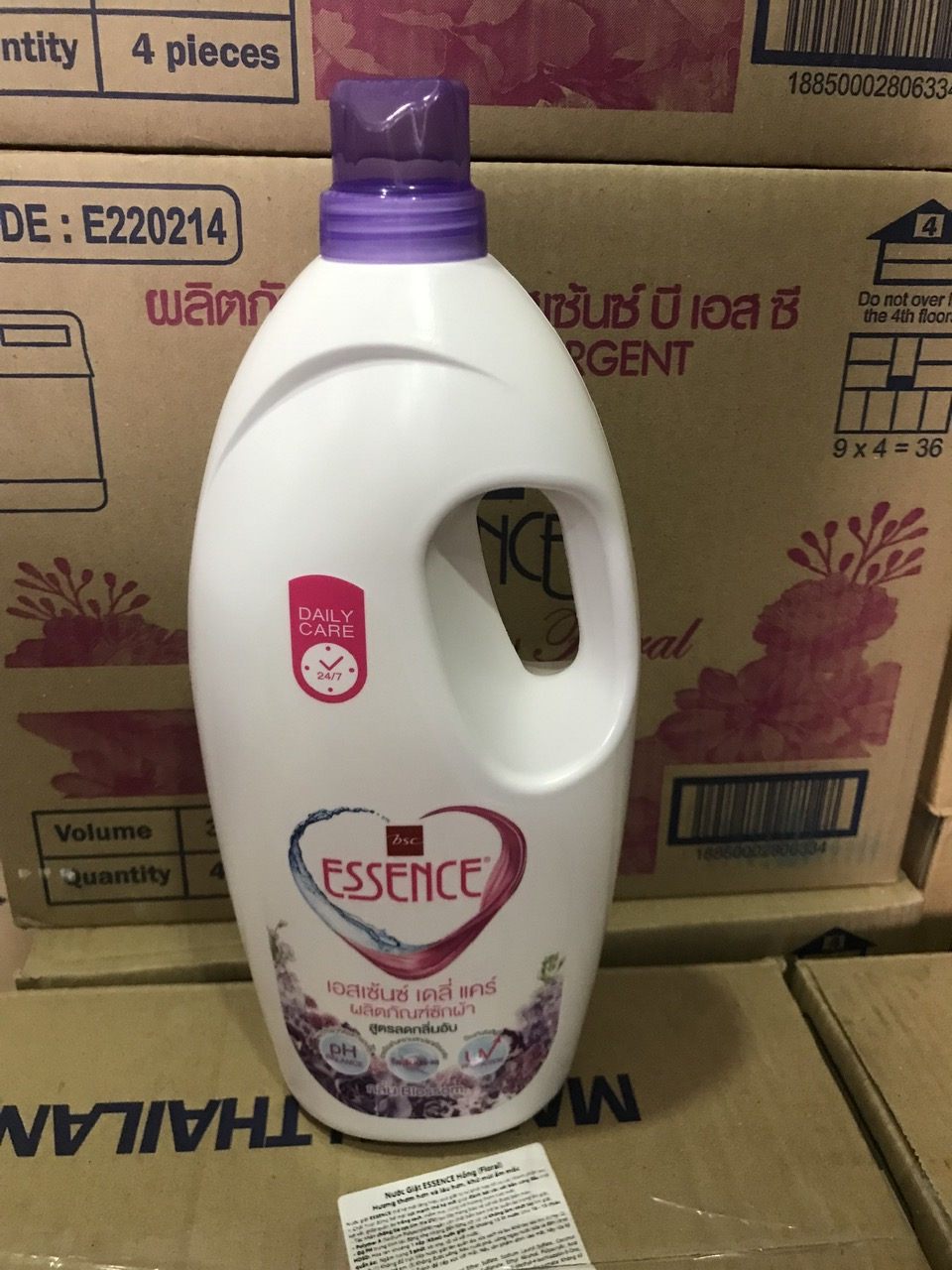 [HCM]Nước giặt Essence 1.9lít Thailand