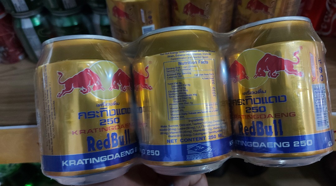 Bò Húc Thái REDBULL (2 lon = 30k )