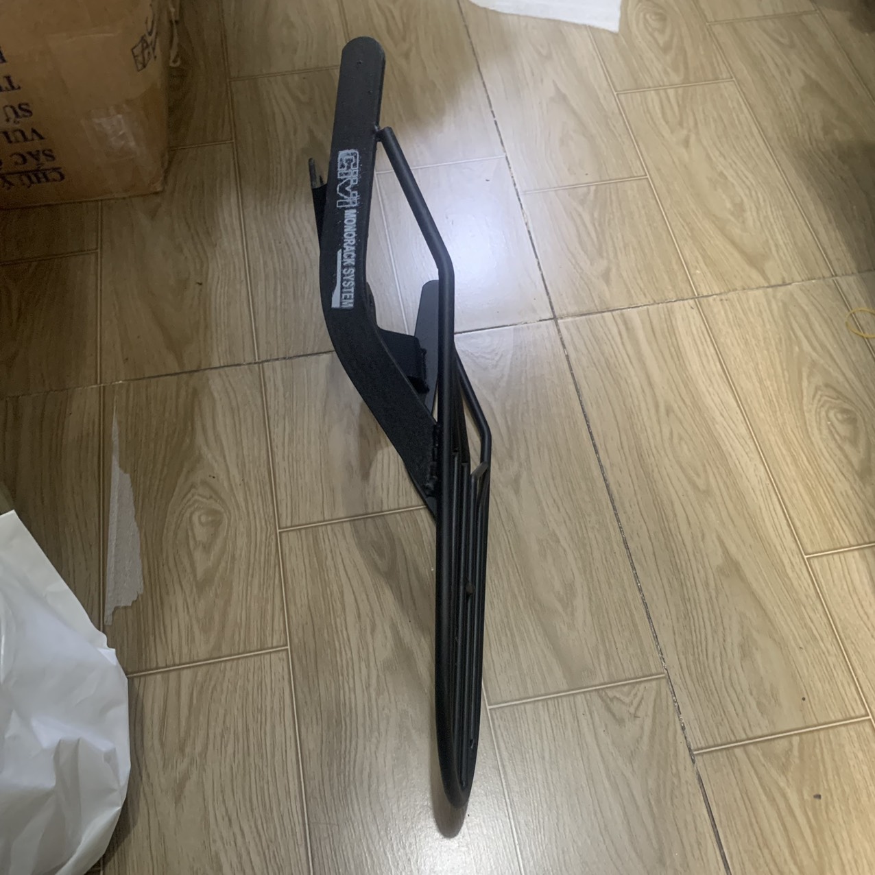 Cảng sau xe winner V1 kiểu GIVI