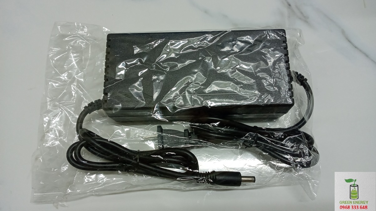 Sạc pin Lithium sắt Lifepo4 12v 4S (14.6V) 5A