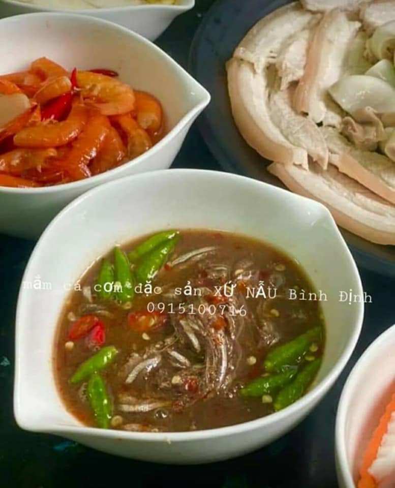[HCM]MẮM CÁ CƠM BÌNH ĐỊNH ĐẶC SẢN XỨ NẪU 500gr