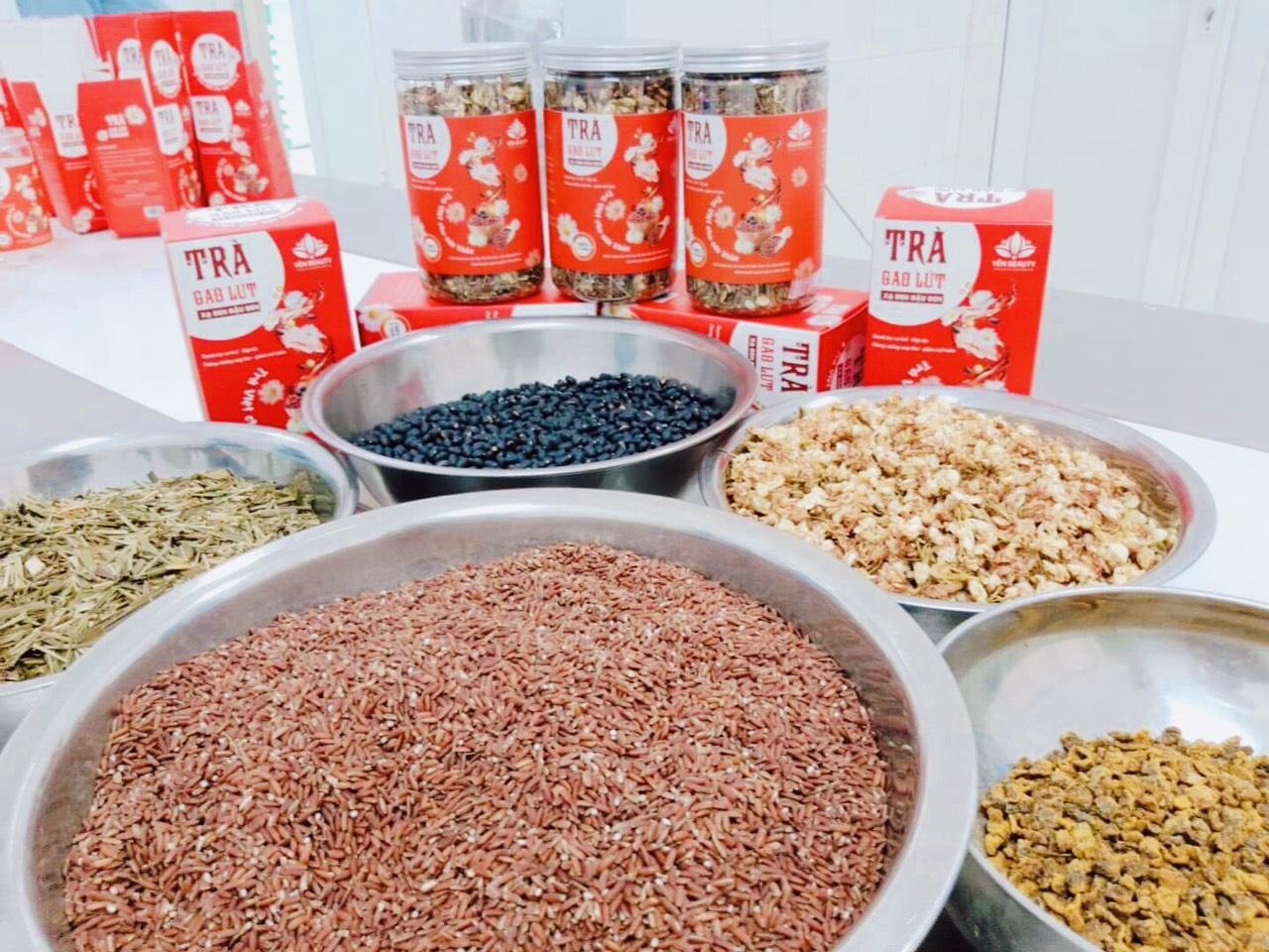 TRÀ GẠO LỨT XẠ ĐEN ĐẬU ĐEN