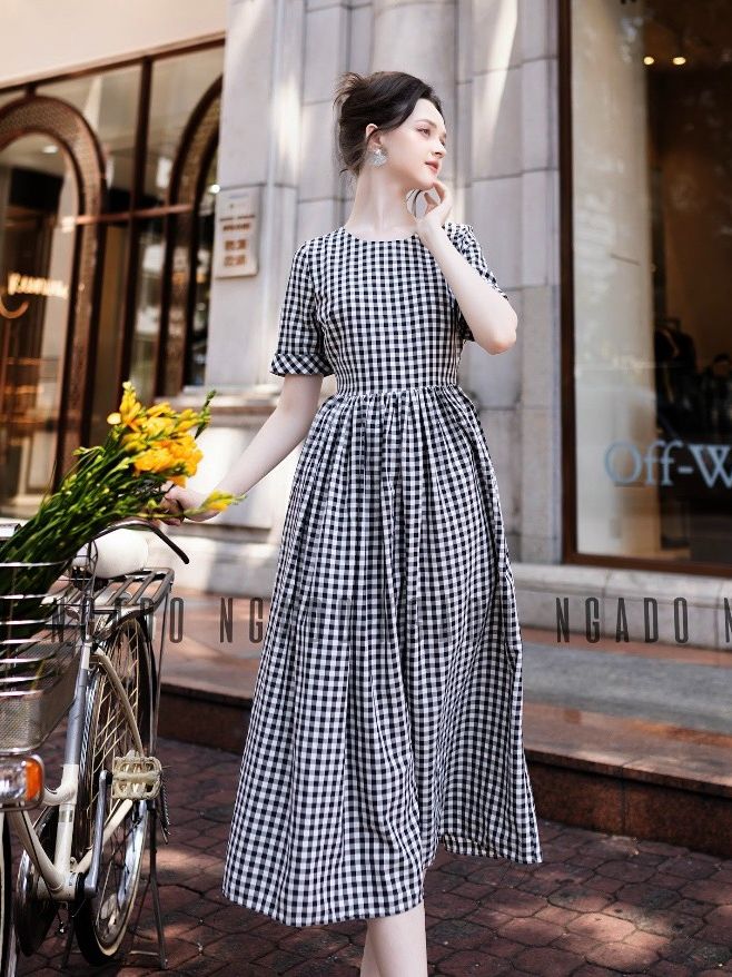 Đầm babydoll caro đen NGADO
