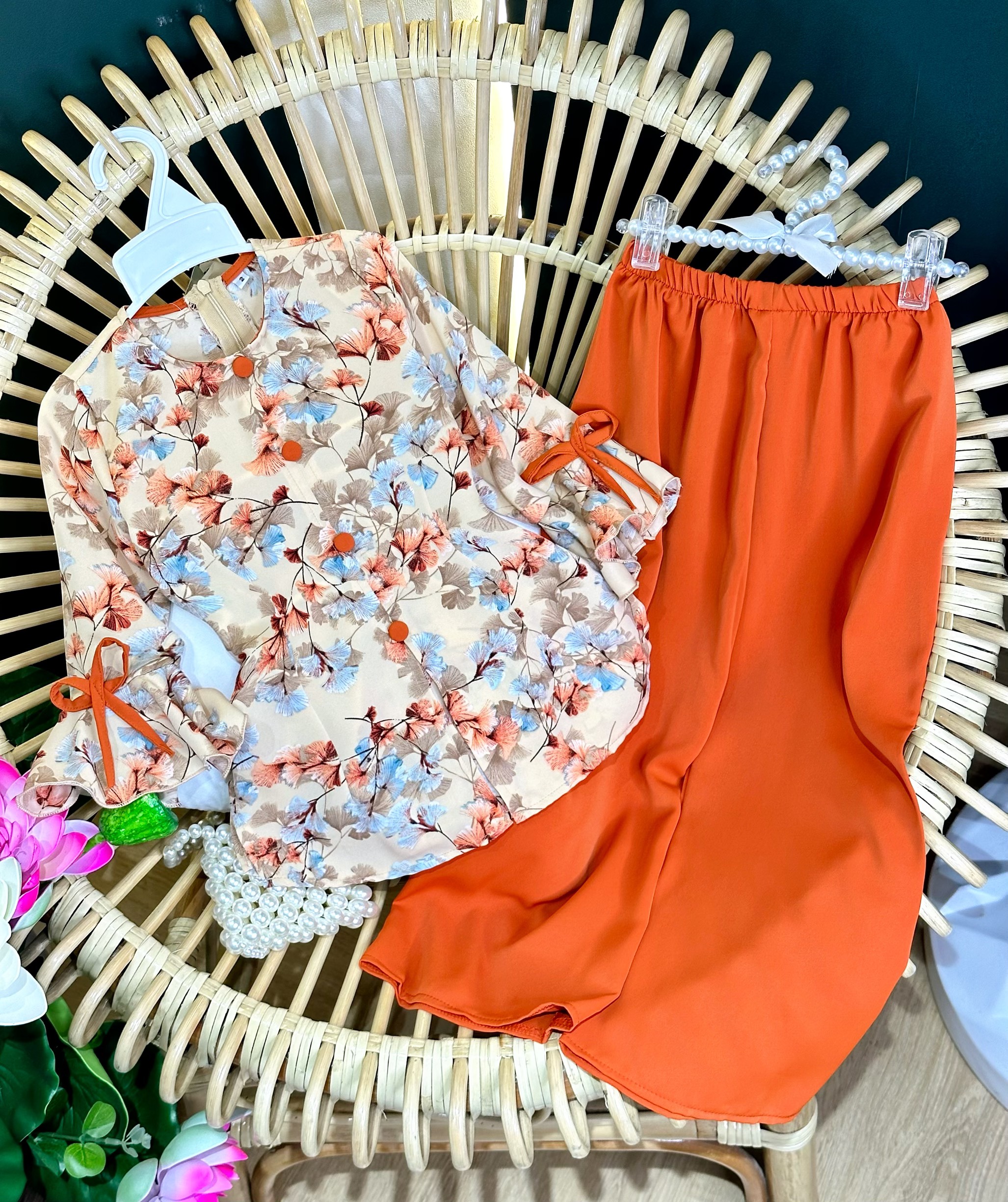 Bộ bà ba bé gái 10-38kg lụa mango