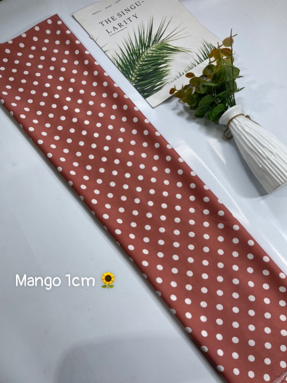 Vải Lụa Mango Họa Tiết Chấm Bi 1cm ( 2m khổ 1.5m )