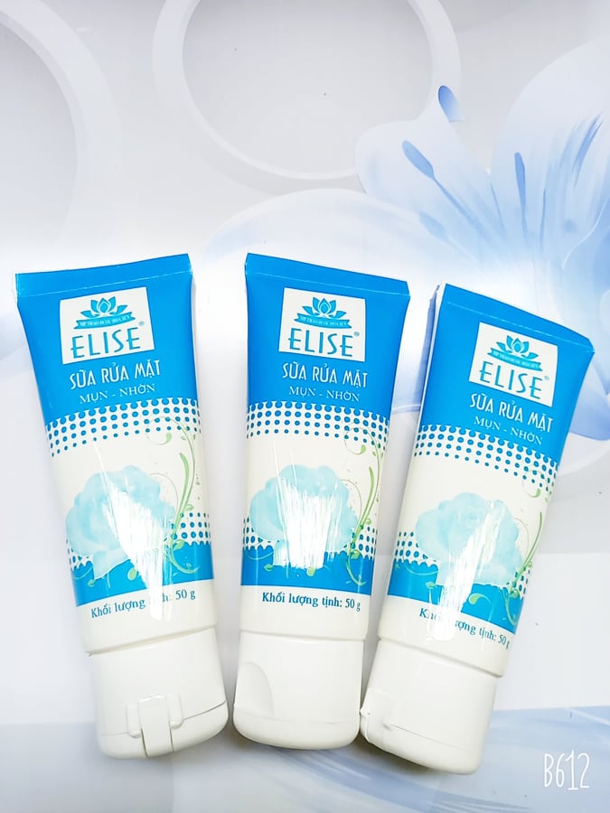 SỮA RỬA MẶT ELISE SÁNG DA, NGỪA MỤN, GIẢM NHỜN 50ml