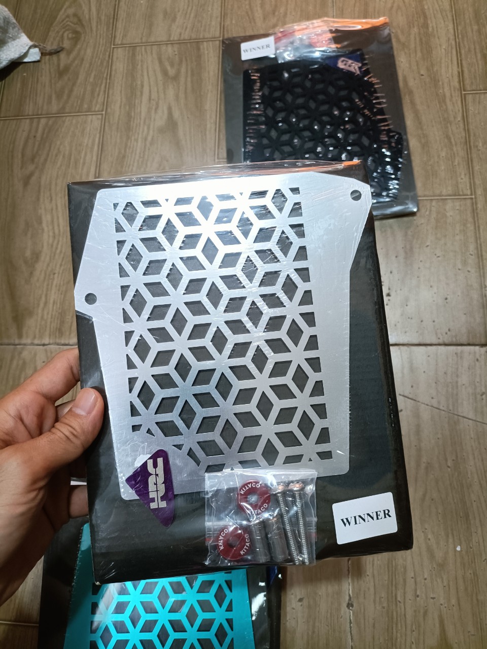 Kết nước gắn cho xe Winner, Sonic