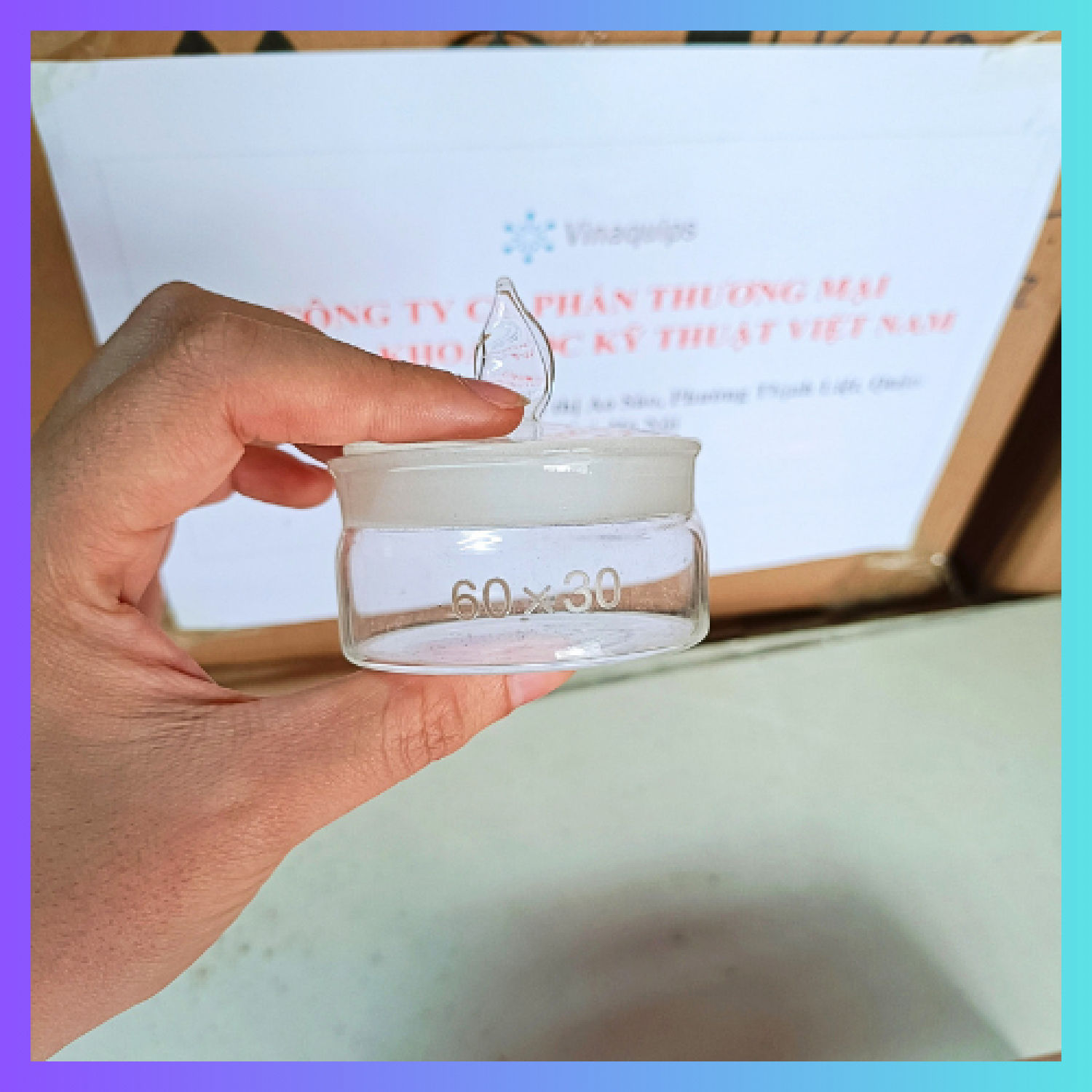 Chén cân thủy tinh + Nắp