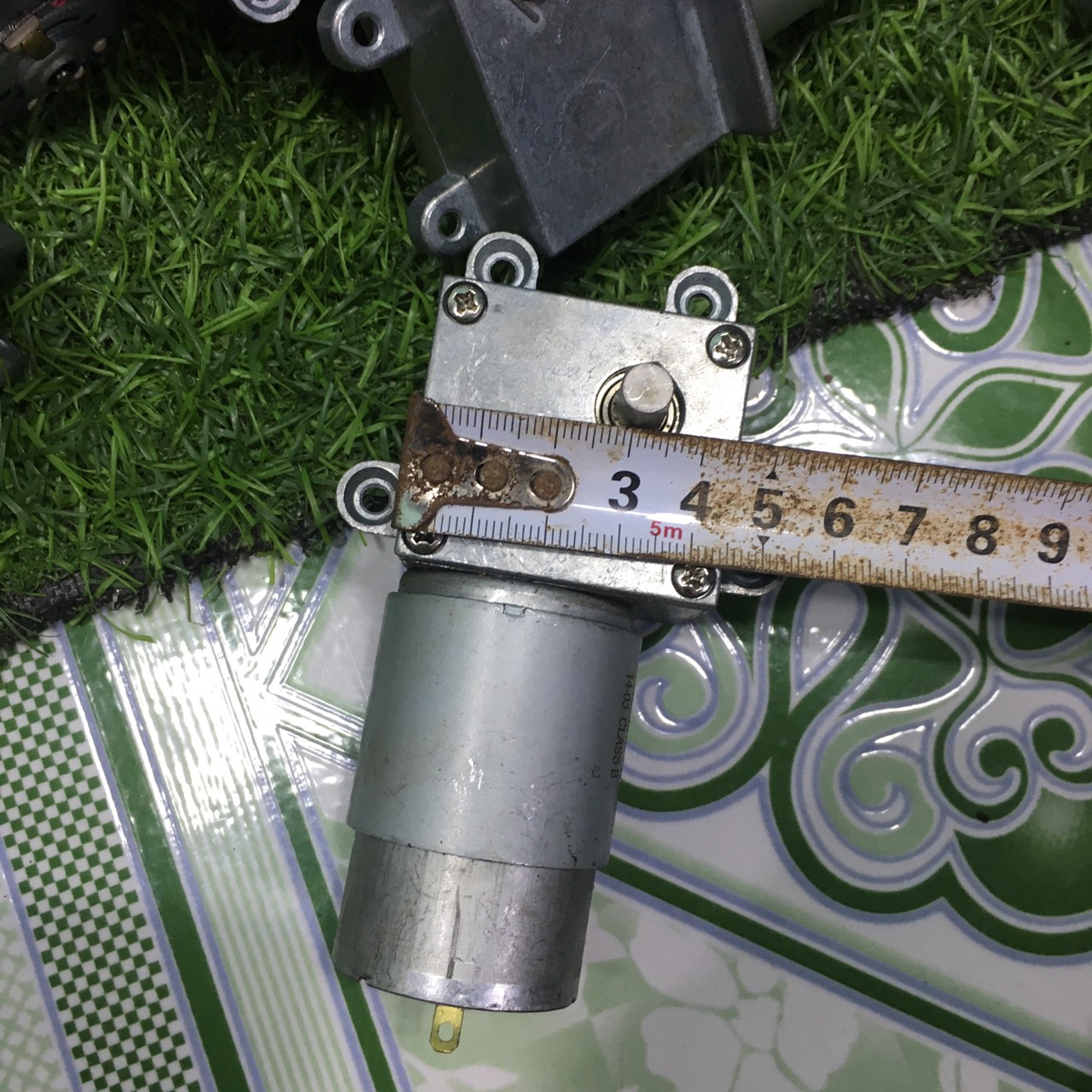 Motor giảm tốc 24V nhật bãi 100% nhông sắt