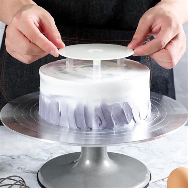 Chồng tầng trang trí bánh kem