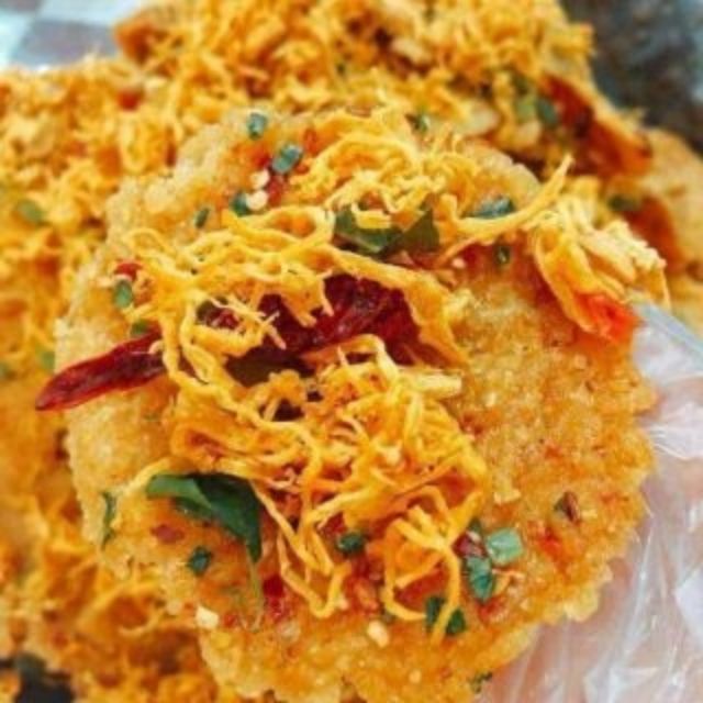 100gr cơm cháy lắc khô gà (túi zip 100gr)