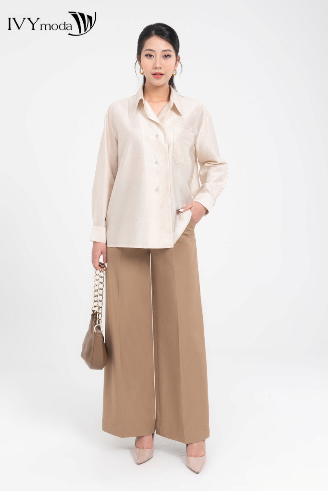 [10.10 -12.10 | VOUCHER 10% ĐƠN 499K] Áo sơ mi lụa dáng suông IVY moda MS 17M7999