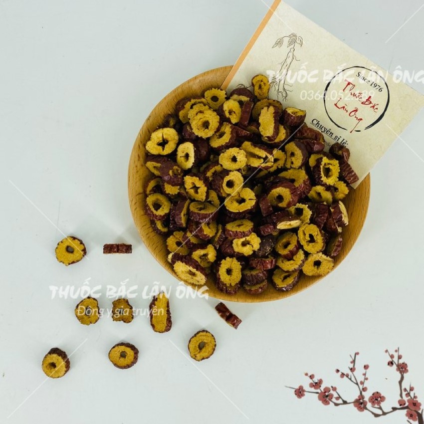 Táo đỏ thái lát 100g, táo đỏ Hàn Quốc sấy giòn, không vụn, dùng pha trà, ăn vặt, nấu chè, chưng yến