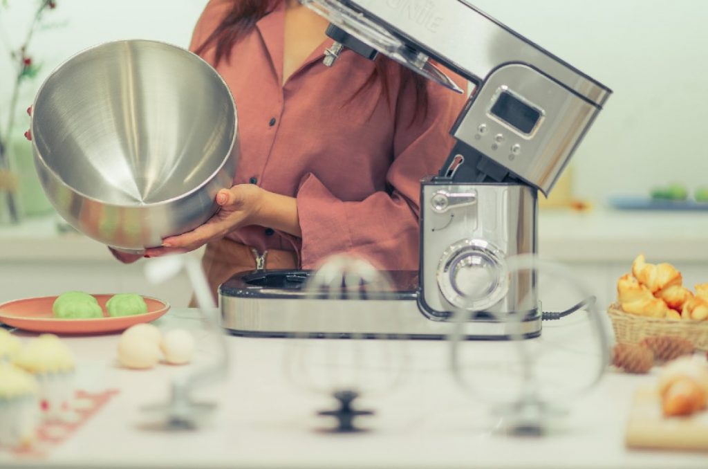 [HÀNG CHÍNH HÃNG] MÁY ĐÁNH TRỨNG TRỘN BỘT ĐA NĂNG 8L UNIE EM5