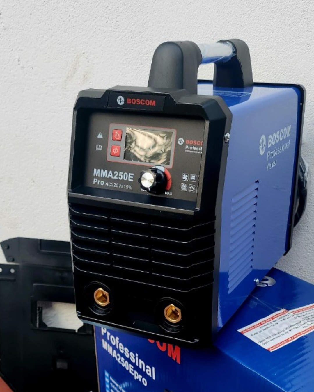 Máy hàn điện tử BOSCOM MMA 250E
