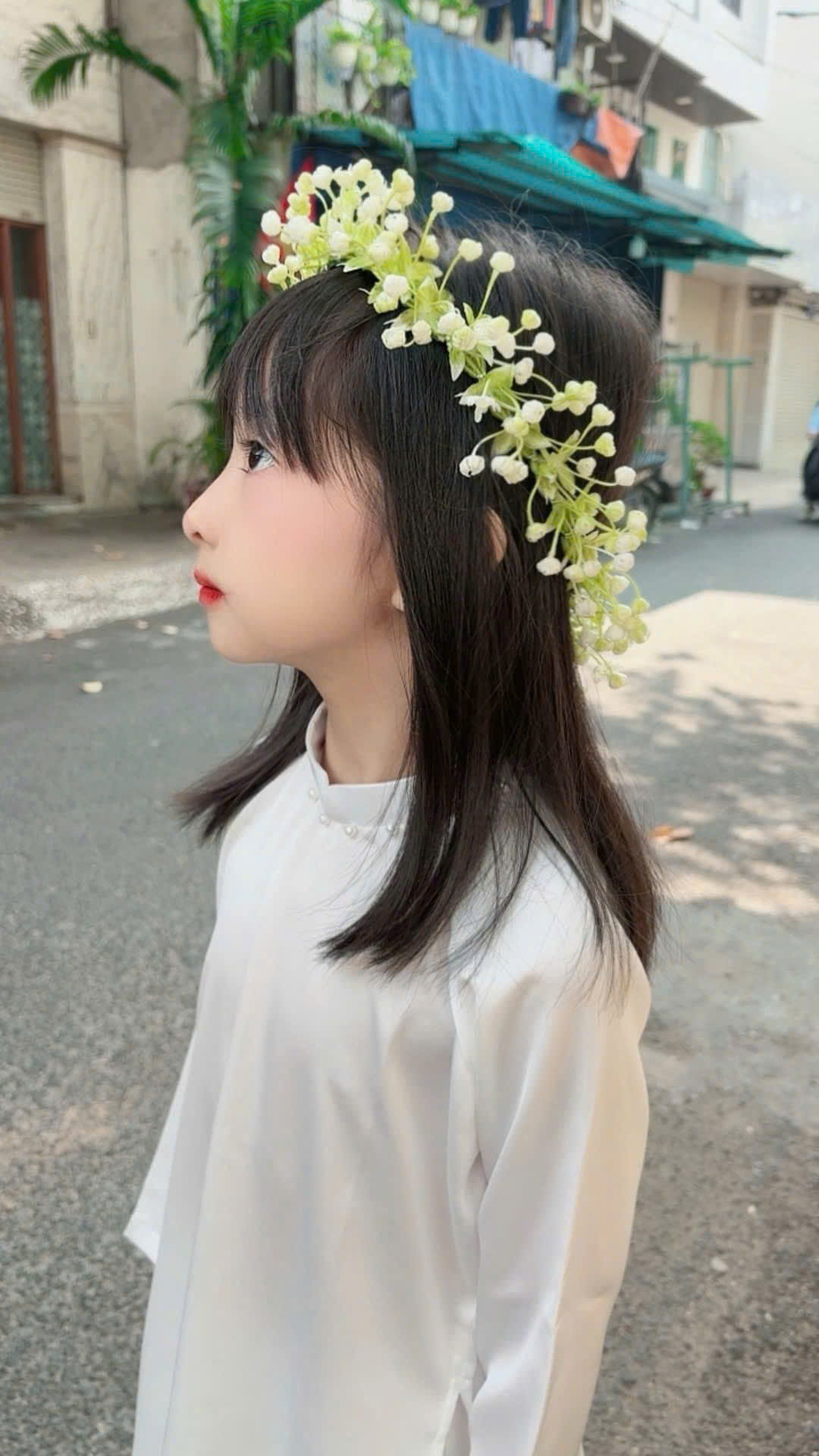 Áo Dài Trắng Cho Bé