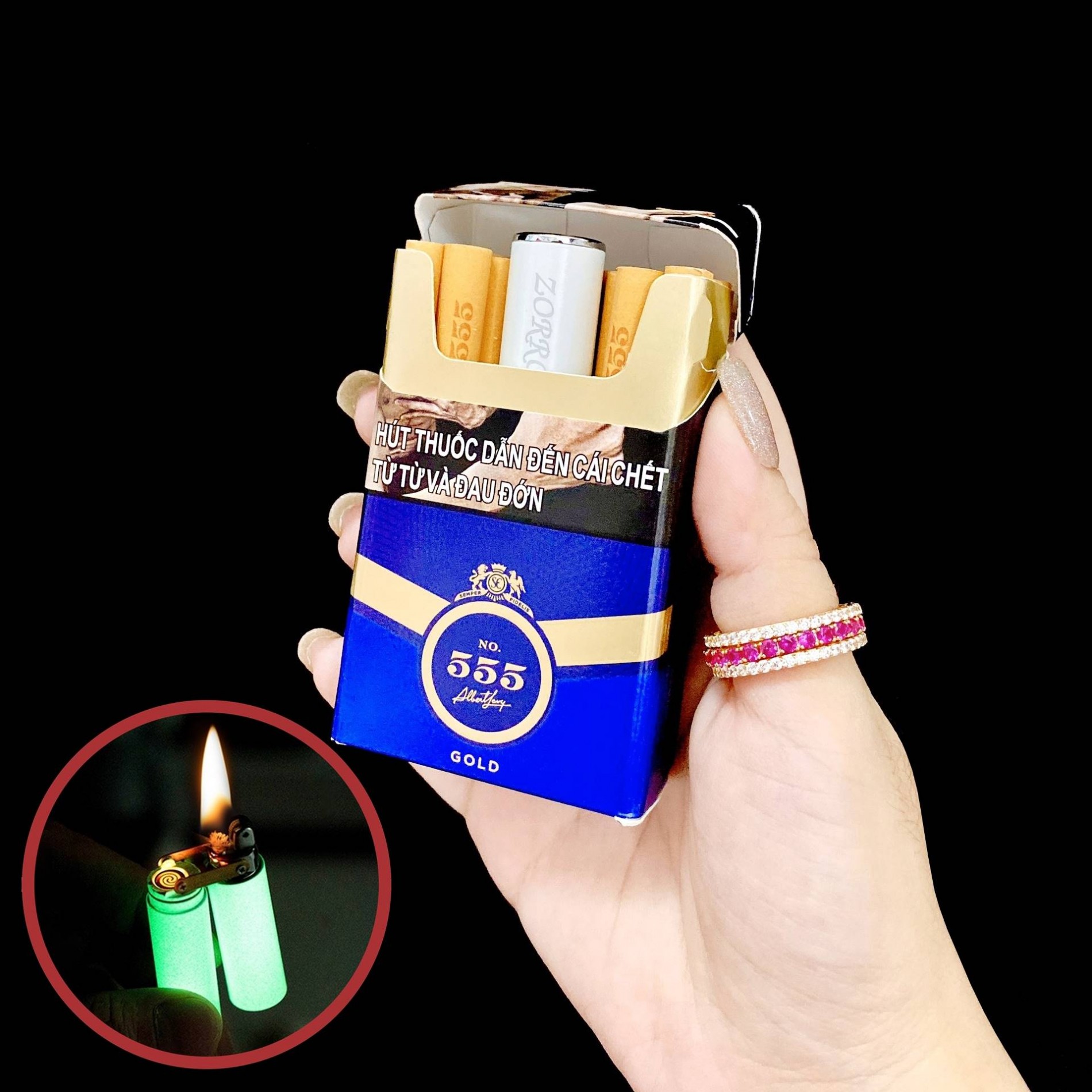 BẬT LỬA ZORRO CÔN NHỊ KHÚC 2 CHẾ ĐỘ LỬA (CHIẾT HOẢ TỬ + XĂNG ĐÁ) - DẠ QUANG HÚT ÁNH SÁNG (FULLBOX) - (SẠC ĐIỆN - XÀI XĂNG)