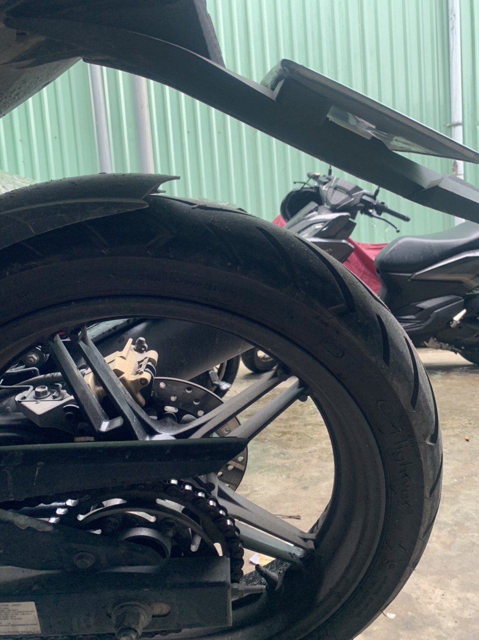 Dè bảng số xe excitetr 150 kiểu Fz ( loại dảnh cao )