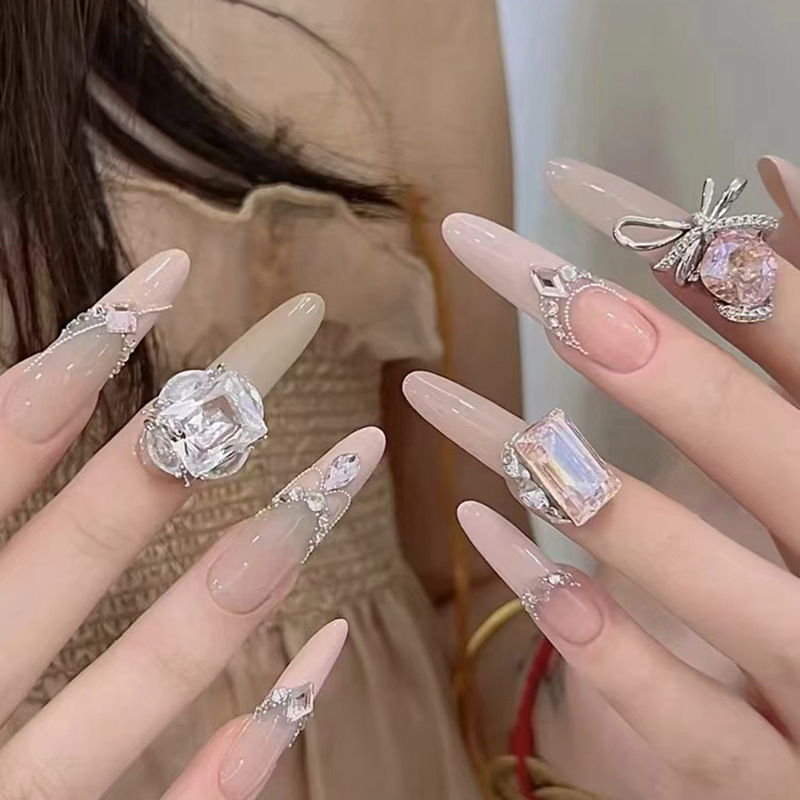 Charm Đá Đính Móng Sáng Lấp Lánh Vàng Bạc 7B