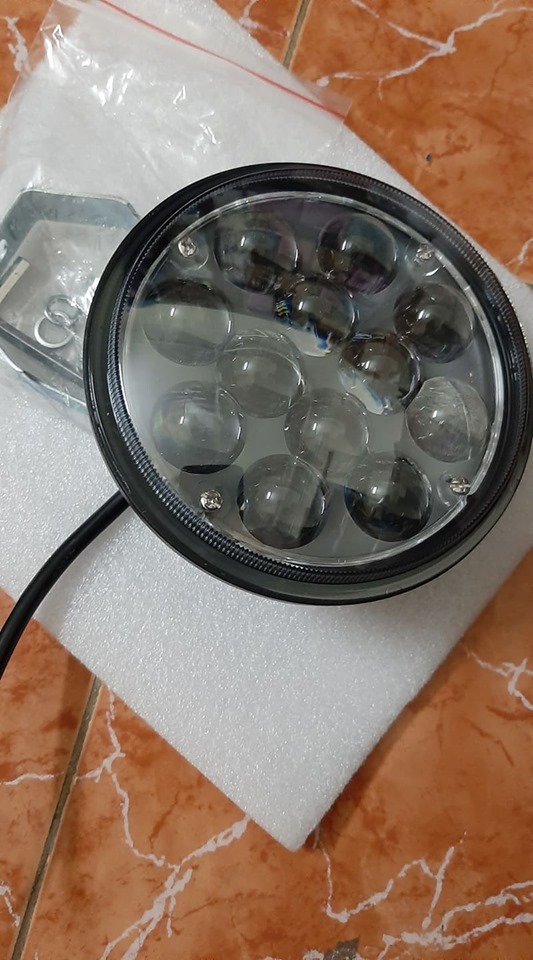 đèn gầm hyundai hd chất lượng cao ( 1 đôi)