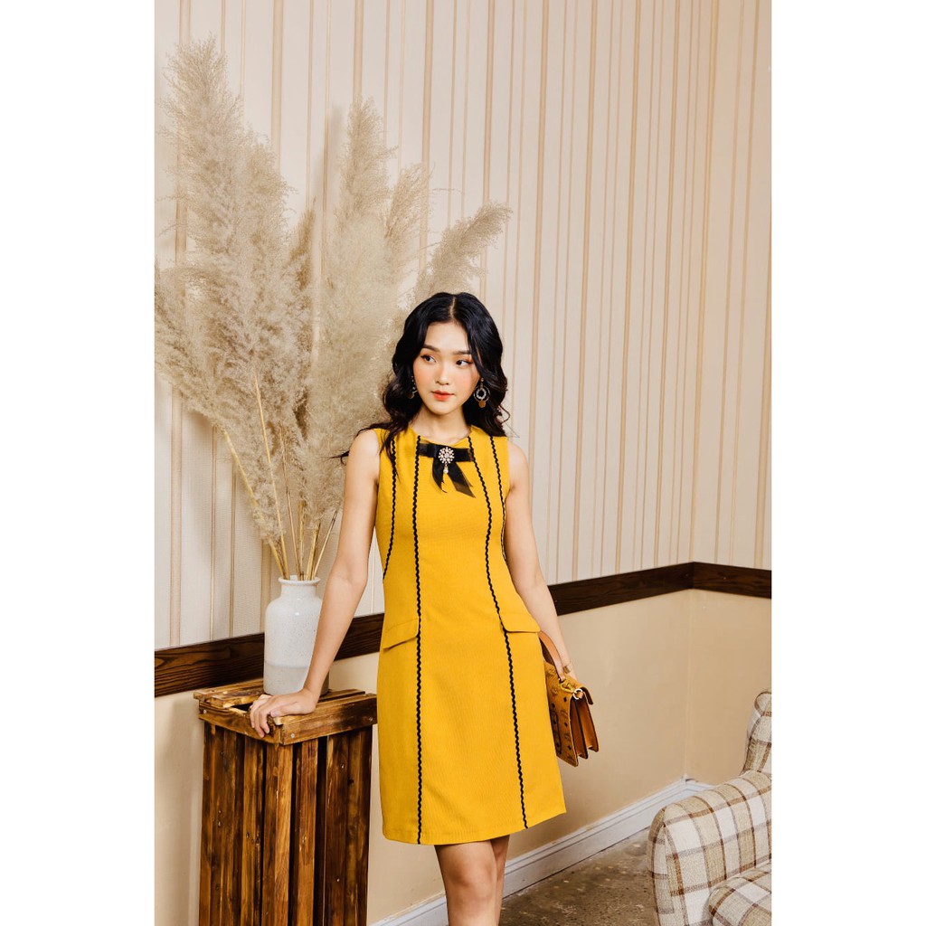 G Beauty Đầm Sát Nách Vàng