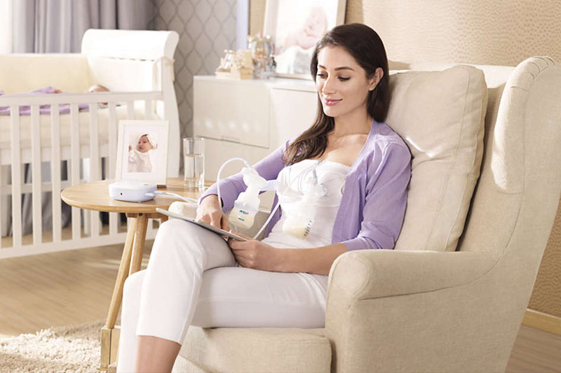 Máy hút sữa Philips Avent điện đôi SCF303-01