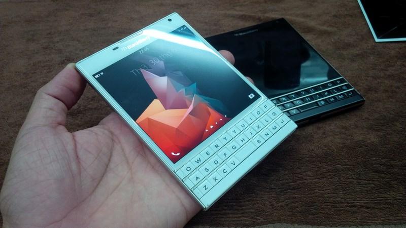 [HCM]Màn hình thay thế cho blackberry passport