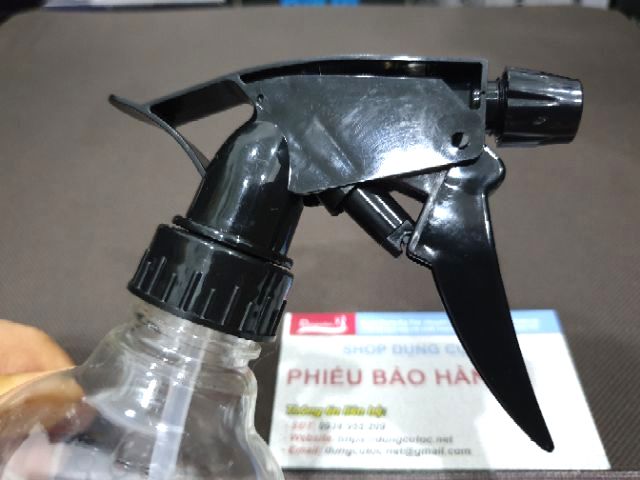 Bình Xịt Nước Cắt Tóc Nam Dung Tích 200ml.