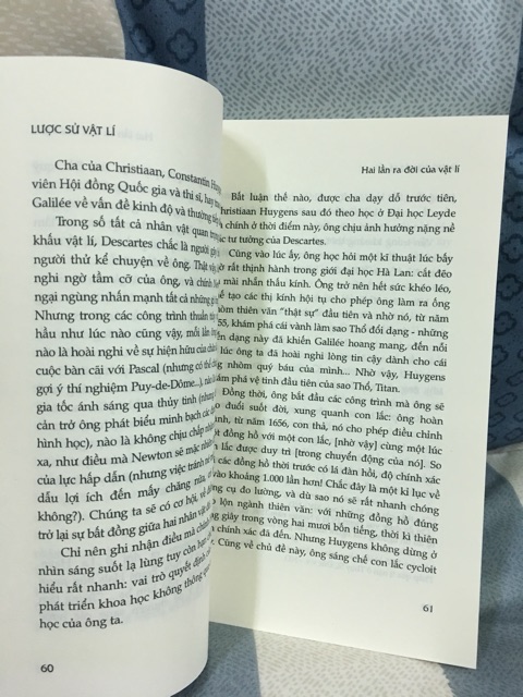 Sách - Lược Sử Vật Lí
