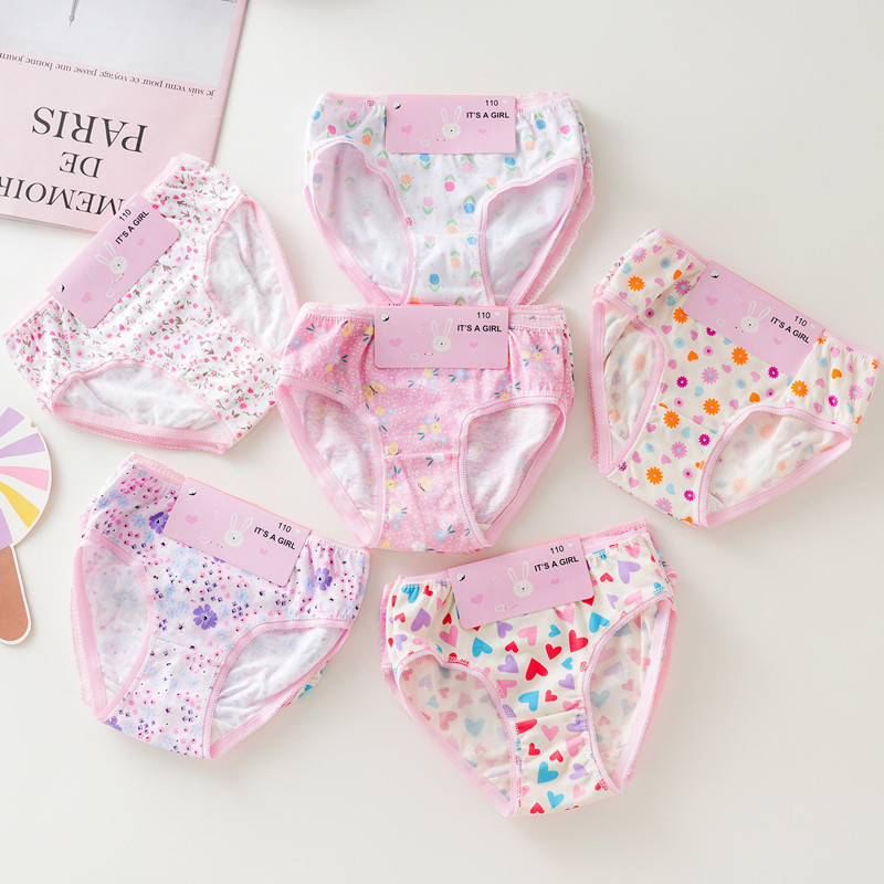 Set 12 quần chip/ quần lót bé gái họa tiết đáng yêu chất cotton mềm